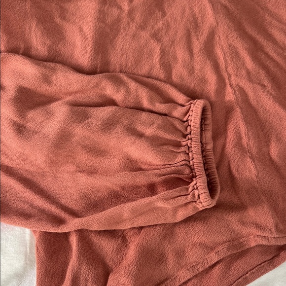 Women's Ruffled Rust Top - Picture 3 of 5